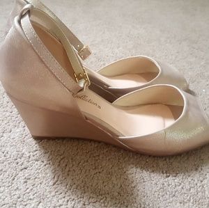 De Blossom Collection Rose gold/champagne heels!